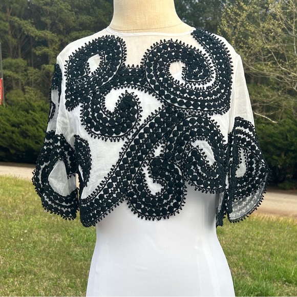 Andrew GN black white embroidered shawl cape top - Picture 3 of 8